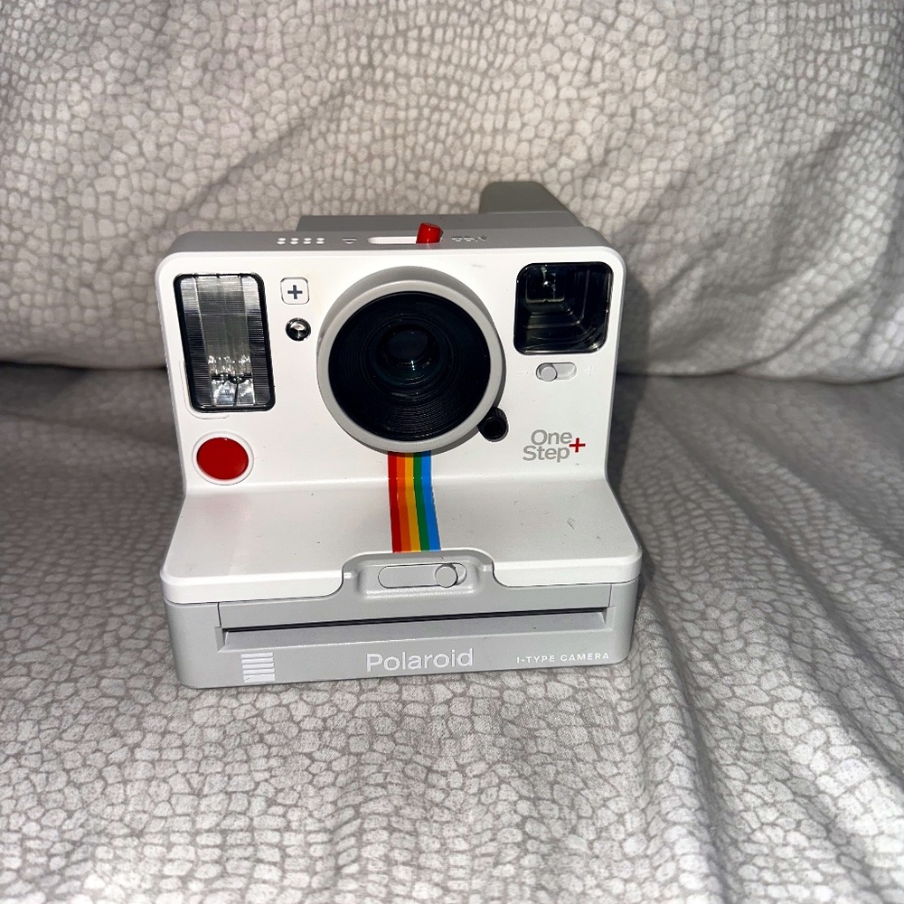 (Old Model) Polaroid OneStep+ White (9015) Bluetooth Connected Instant Film Came